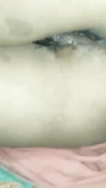 Aroused Indian guy drills Desi GF and leaves XXX cum on her booty