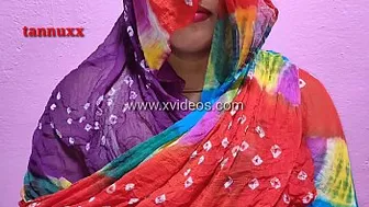 Modest Desi aunty sucks XXX penis and welcomes it inside her bush