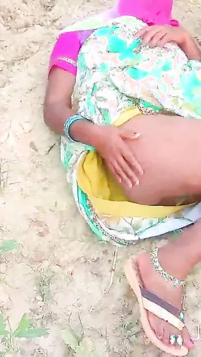 Husband records his filthy Desi wife playing with hairy XXX twat