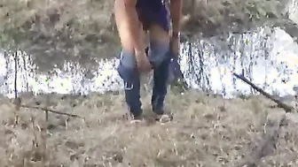 Desi sex mms - Teen sister stripping clothes for her brother in the forest