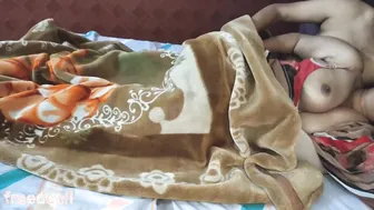 Relaxing Indian mom dragged into morning XXX affair with stepson