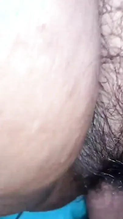 Boy fucks curvy Desi teacher after catching her watching XXX video