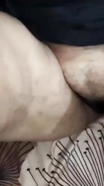 For cash Desi guy tastes XXX bush of his maid's chubby daughter