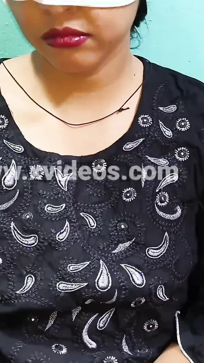Obedient Desi girl pleases professor with masterful XXX blowjob