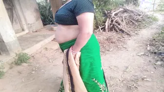 Curvy Desi Bhabhi in green XXX sari fucked under the tree by lover