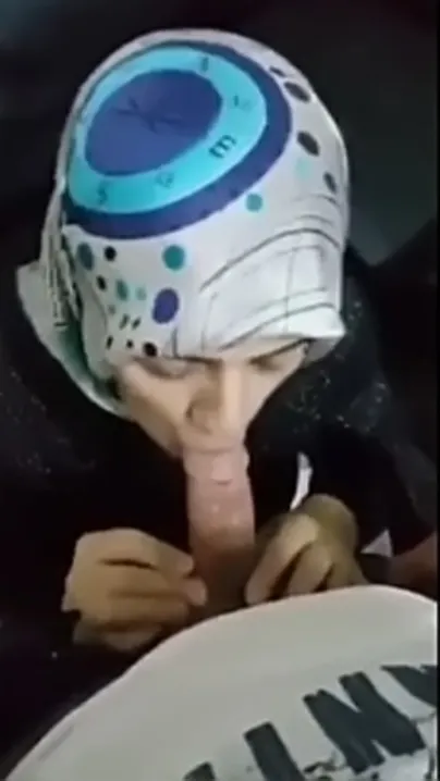 Kinky Paki girl sucking and fucking with lover! Desi scandal MMS