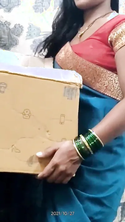 Sex with the Desi girl is XXX tips the delivery guy gladly takes