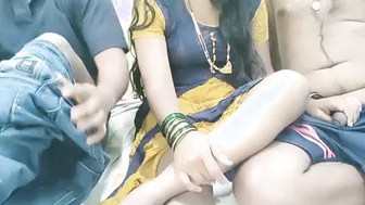 Desi slut makes sure that two dicks give more XXX sensations