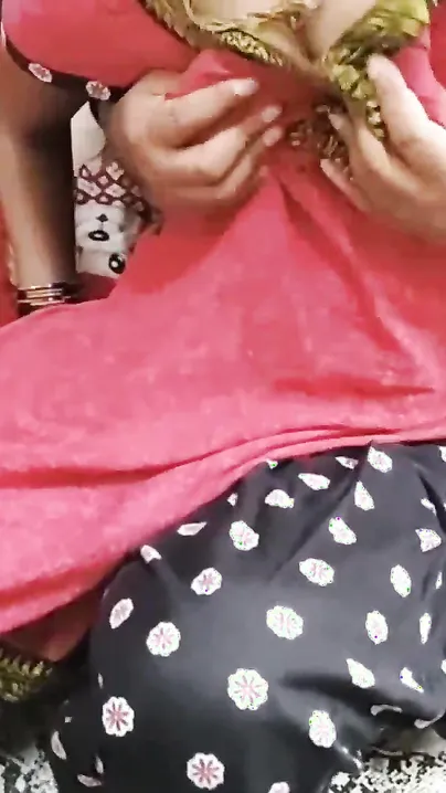 Roommate fucks Desi female from behind and even films XXX video