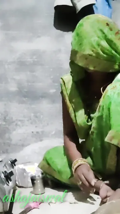 Desi postpones cooking to satisfy hubby's XXX needs in the kitchen