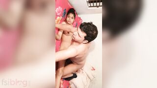 MMS video of amateur Desi couple having XXX chudai in the bedroom