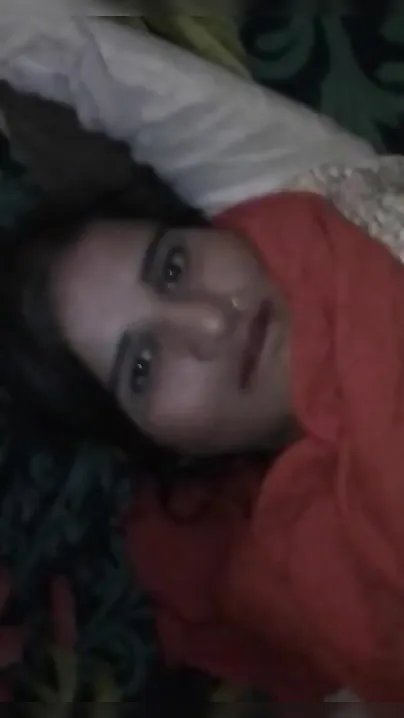 Horny Desi housewife spreads legs and welcomes XXX dick inside twat