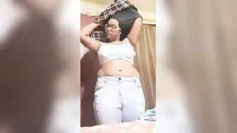 Amateur XXX videos help the nerdy Desi coed earn money for study