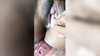 Man takes advantage of sleeping Desi wife and films XXX part