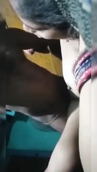 Lover and Desi girl start sex with XXX position called missionary