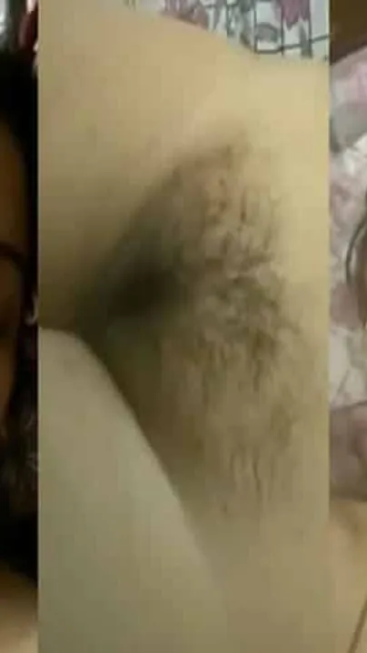 Unfaithful Desi wife lets lover film XXX video where she shows pussy