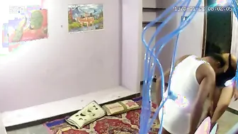 Mustached masseur involves Desi client in sex in hidden cam XXX video