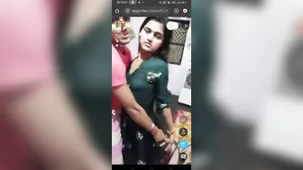 Fucker touches Desi girl's XXX body parts in the homemade MMS video