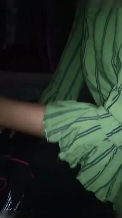 Horny desi XXX girl gives a good blowjob to her brother’s friend MMS