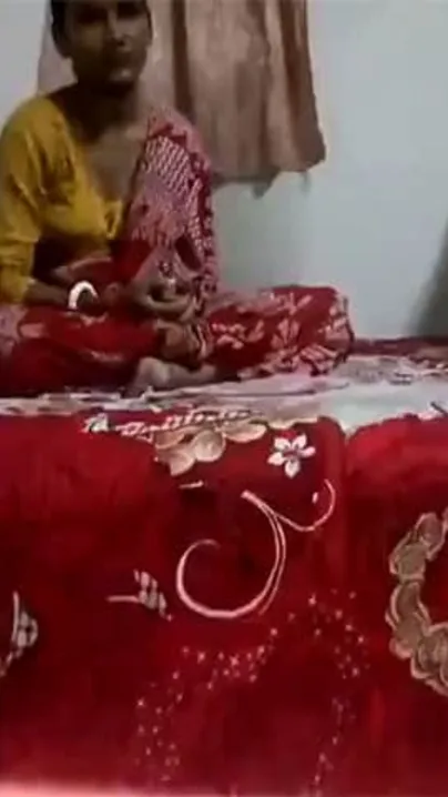 Desi XXX Bengali housewife cheating her husband with neighbor guy MMS