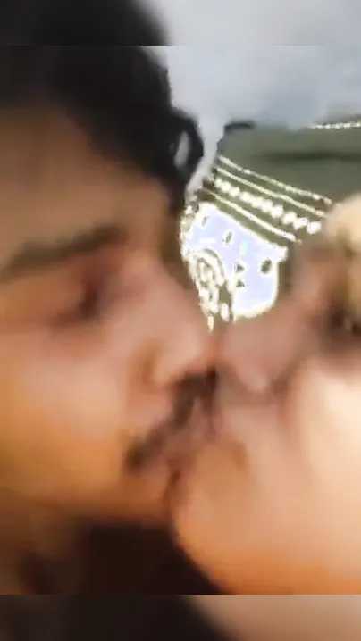 Cute Desi plumper sucks erect XXX prick of her lover like a pro
