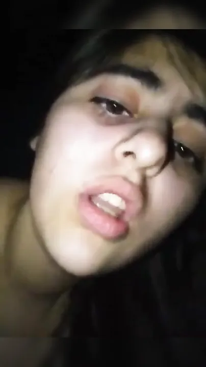 Young slutty chick takes her Desi boyfriend's XXX dick into mouth