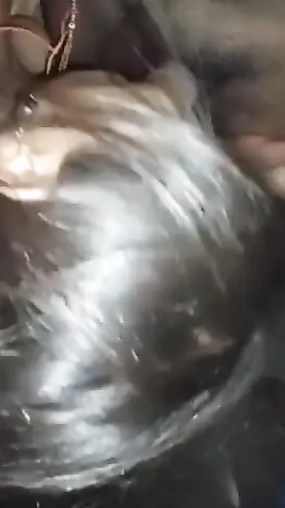 Married Desi couple makes private XXX video of the babe sucking cock