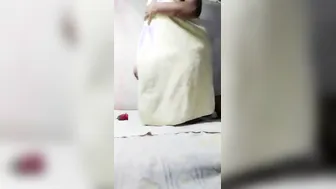 Private XXX video chat of Desi stunner revealing her big breasts