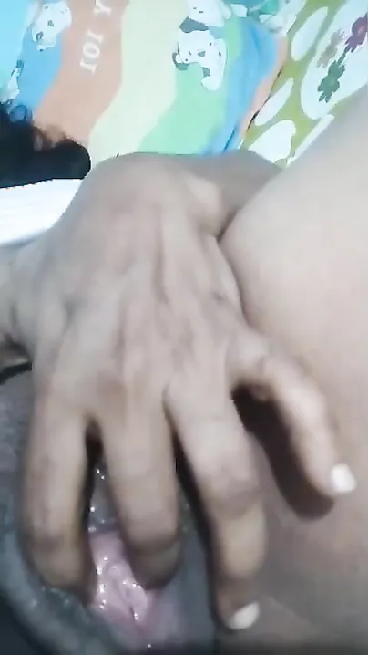 Mature whore with glasses fingers her Desi XXX snatch for solo movie