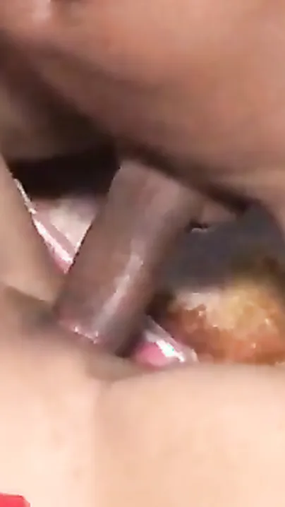 Desi dude sticks his thick XXX cock into chick's mouth and pussy
