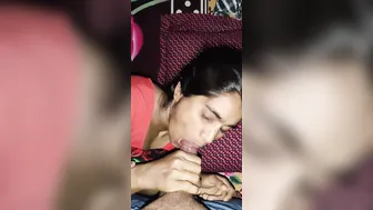 Desi XXX housemaid sucking big dick of her house owner MMS