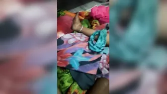 Mature Desi XXX wife captured nude before sex MMS video