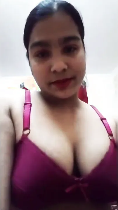 Unsatisfied Desi XXX wife plays with her fat hairy pussy
