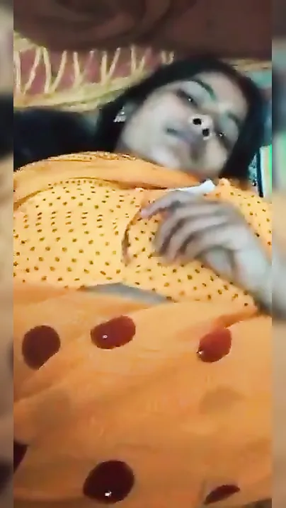 Busty Desi girl gets her XXX fat pussy fucked by her neighbour MMS