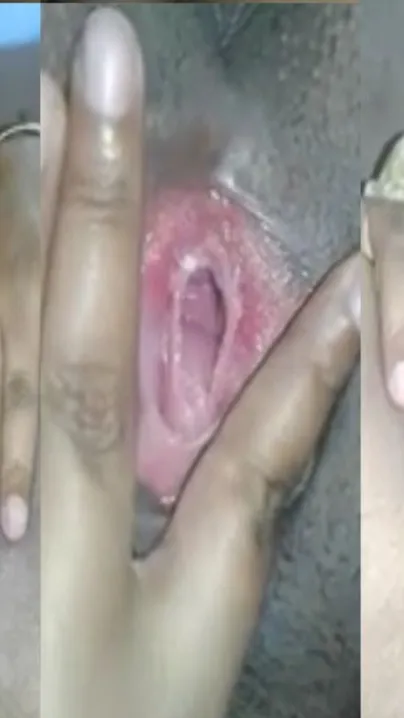 Chubby desi girl shows her mature pink pussy on XXX cam