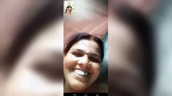 Village desi XXX girl showing her fat pussy on live cam