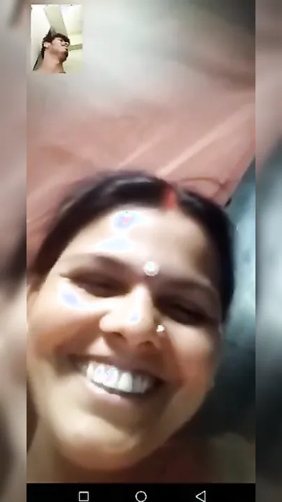 Village desi XXX girl showing her fat pussy on live cam