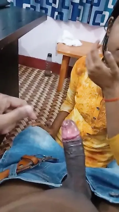 Young desi XXX girl sucks her boss’ cock in his house MMS