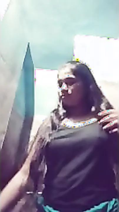 Desi XXX sexy girl showing her huge boobs and hairy pussy