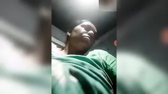 Horny man calls Desi hooker to see her XXX body parts and leak MMS