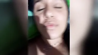 XXX Desi housewife shows beautiful topless body in homemade MMS video