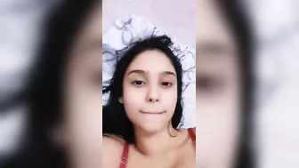 Desi XXX whore rests in hotel and kills time broadcasting striptease