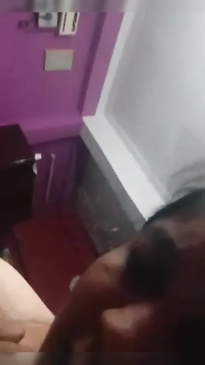Skinny Desi XXX whore rocks out to the fullest in this MMS video