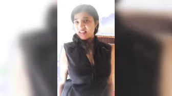 MMS video of Desi MILF who takes dress and bra off in her XXX show