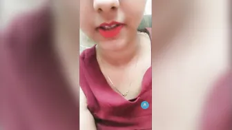 Teen Desi chick gets it on alone in this amateur MMS webcam XXX show