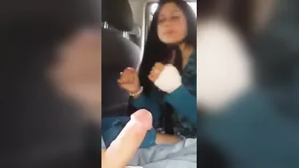 Lustful Desi bitch has oral XXX sex in car with man making MMS video