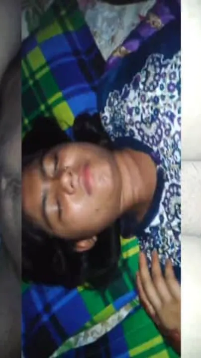 Young man is glad to fuck Desi woman and leak MMS video of XXX sex
