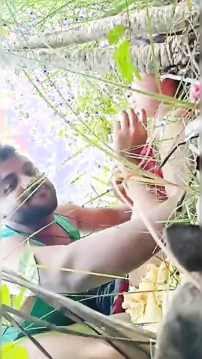 Man penetrates Desi woman and films XXX video for his MMS viewers