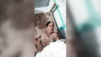 Boy bonks Desi chick with chubby body on camera for XXX collection