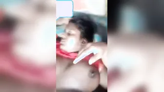 Guy knows Desi wife loves doing amateur MMS porn for her XXX viewers